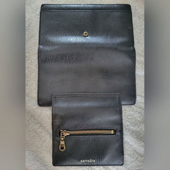 Samsara Black Leather Tri-fold Wallet with Gold Zipper - Picture 3 of 9